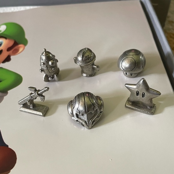 Nintendo Monopoly Board Game collector’s edition - Picture 5 of 8